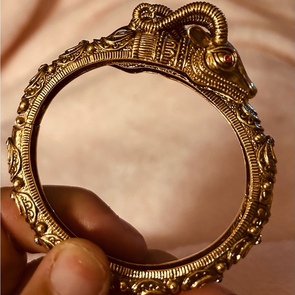 JBK Jackie Kennedy Gold & Sapphire Rams Head Clamper Bracelet - Picture 10 of 16